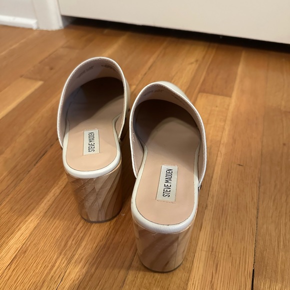 Steve Madden White Mules Sleek Minimalist Design - Picture 3 of 5